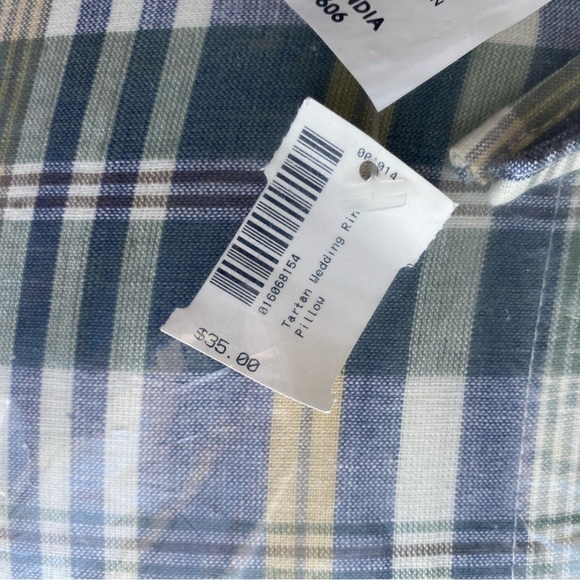 NWT Wedding Ring Tartan Quilted Square Pillow Cover And Form Tie Closures - Picture 4 of 10